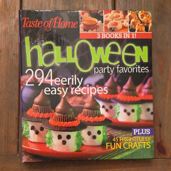 Taste of Home Halloween Party Favorites Cookbook w/ 294 Easy Recipes,45 Crafts - Picture 1 of 9